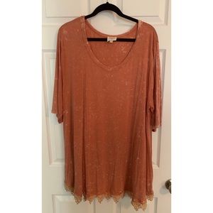 Boutique tunic